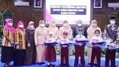 DWP Kota Binjai Berbagi Kepada Anak-anak Kurang Mampu