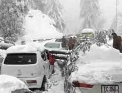 21 Orang Turis Tewas Membeku Akibat Suhu Ekstrem di Pakistan