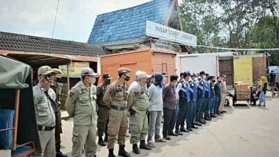 7 Dinas Terkait Pemkab Langkat Bersihkan Pasar Tradisional Stabat