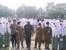 Wabup Langkat Beri Tali Asih Kepada Siswa dan Guru Berprestasi