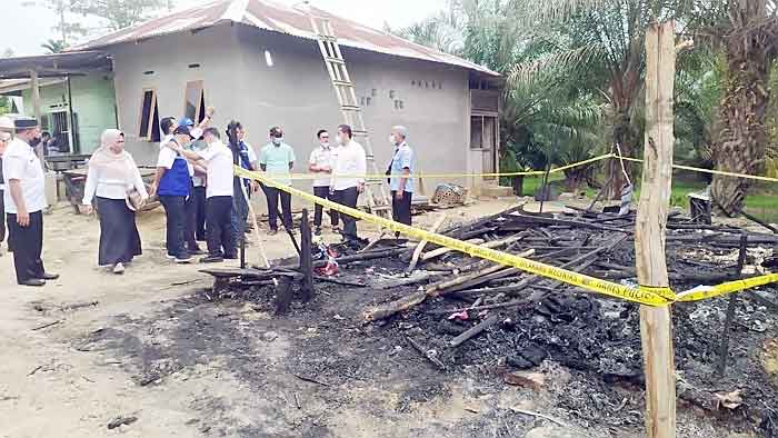 Pemkab Langkat Melalui Dinsos Berikan Bantuan untuk Korban Kebakaran