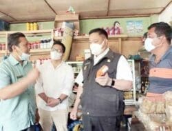 Bupati Dairi Ajak Kadis Pertanian Temui Kios Pengecer Pupuk Subsidi