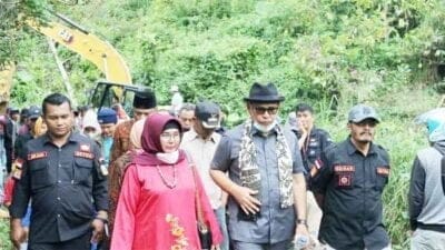 Bupati Epyardi Launching Ekskavator dan Buka Usaha Tani di Sungai Janiah