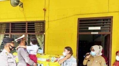 Kapoldasu Beri Springbed Kepada Siswi SDLB 057704