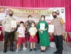 Kapolsek Medan Timur Pantau Vaksinasi Anak Usia 6-11 Tahun Tahap II