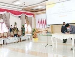 Penjabat Sekda dan 2 JPT Pratama Dikukuhkan Bupati Pakpak Bharat