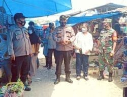 Polsek Parongil dan Tim Gabungan Operasi Yustisi ke Pasar