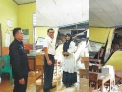 SDN 01 Saok Laweh Kena Longsor, Dinding Roboh Mobiler Hancur Terpaksa PBM di Pustaka