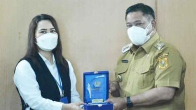 Bupati Dairi Terima Penghargaan Kinerja Terbaik Penyaluran DAK dan DD dari KPPN