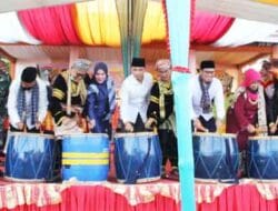 Bupati Solok Apresiasi Festival Kesenian Manyonsong Alek Gadang Tigo Nagari Muaro Paneh