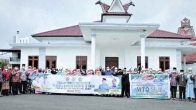 Eddy Berutu Lepas Kontingen MTQ Dairi Menuju Medan