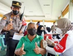Polres Tebingtinggi dan Poldasu Gelar Vaksinasi Massal