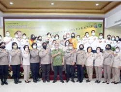 Rumkit Bhayangkara Gelar Pelatihan Komunikasi Efektif untuk Pelayanan Rumah Sakit, Dokter Hingga Cleaning Service