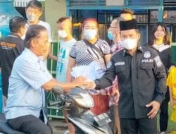 Bidhumas Poldasu Bersama Tabloid Warta Poldasu Berbagi Takjil Puasa