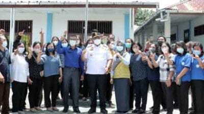 Bupati Dairi Pantau Pelaksanaan Ujian Sekolah di Sitinjo dan Sumbul