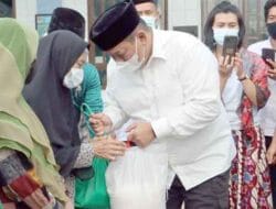 Bupati Eddy Berutu Berbagi Tali Asih