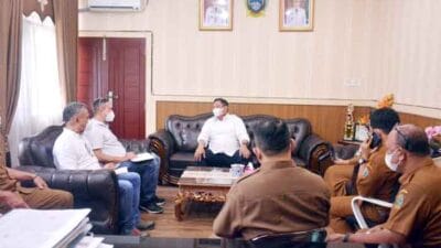 Bupati Eddy Berutu Rapat dengan ADB untuk Pengembangan Hortikultura