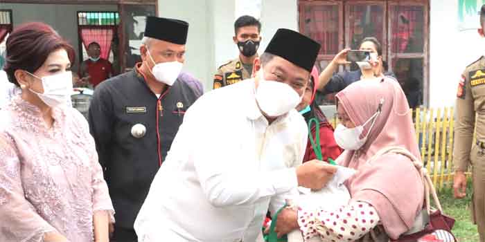 Bupati Eddy Berutu Safari Ramadhan di Sumbul