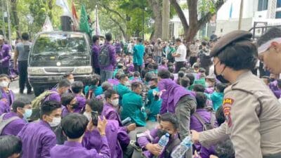 Kapoldasu Apresiasi Mahasiswa Jaga Kondisi Kamtibmas Tetap Kondusif Selama Unjuk Rasa