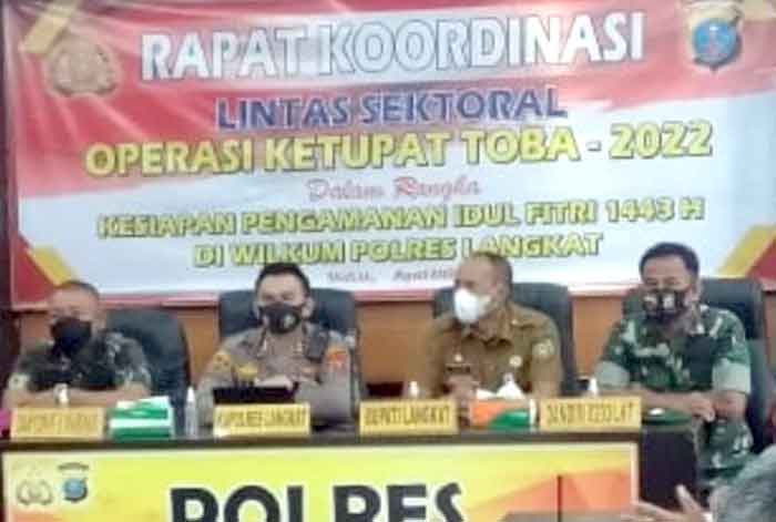 Kapolres Langkat Ikuti Zoom Meeting Kapoldasu Terkait PAM Idul Fitri