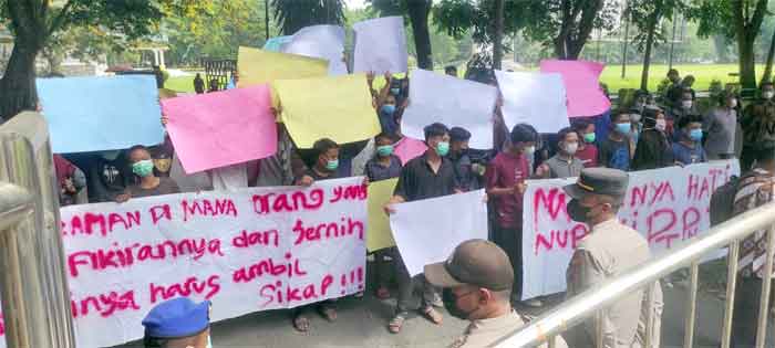 Ratusan Warga Wampu Tuntut Lahan PT LNK untuk Lapangan Sepakbola