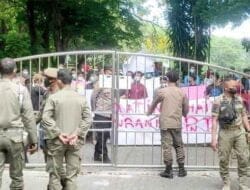 Ratusan Warga Wampu Tuntut Lahan PT LNK untuk Lapangan Sepakbola