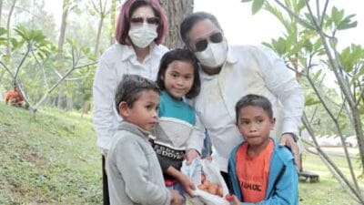 Bupati Eddy Sapa Anak-anak Lewat Lomba Mewarnai dan Cari Telur Paskah
