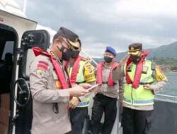 Irwasum Polri dan Kapoldasu Kunjungi Pos Pam  Wisata Danau Toba