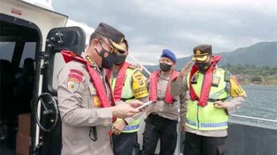 Irwasum Polri dan Kapoldasu Kunjungi Pos Pam Wisata Danau Toba