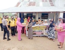 Bhayangkari Polsek Labuhan Ruku Berikan Bantuan Sembako