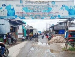 Jalan Lintas Tanjung Tiram Menuju Ujung Kubu Bak Kubangan Kerbau