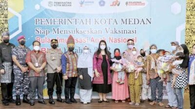 Ketua TP PKK Kota Medan Dukung Pelaksanaan Vaksinasi Bulan Imunisasi Anak Nasional