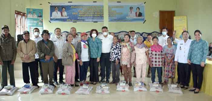 Ketua TP PKK Romy Mariani Canangkan Bulan Imunisasi Nasional di Sileuh Leu Parsaoran