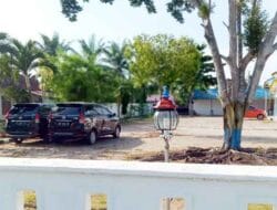 Pagar Kantor BKD Batubara Digembok Saat Jam Kerja
