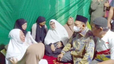 Plt Bupati Langkat Takziah ke Rumah Duka Korban Lakalantas KA