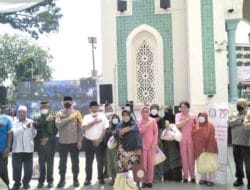 Polda Sumut Serahkan Bantuan di Masjid Raya Al Mashun