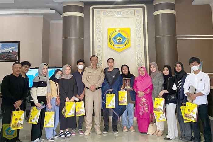 Senyum Kecil Menyapa Pakpak Bharat