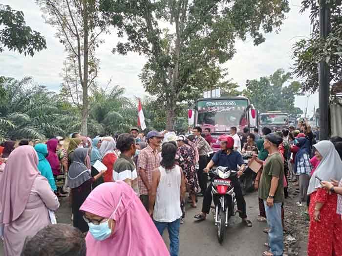 Aksi Unjuk Rasa Ratusan Warga Lingkungan Banten Kelurahan Kuala Terulang Lagi