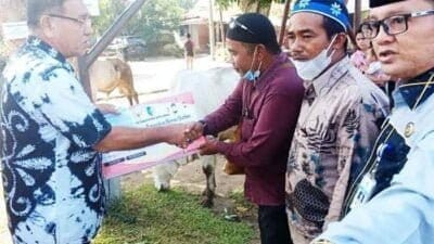 Desa Bandar Rahmat Terima Kurban Bupati Batubara