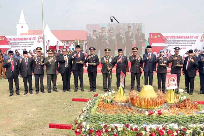 Bobby Nasution Hadiri Upacara HUT ke-76 Bhayangkara