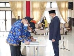 Bupati Pakpak Bharat Lantik 31 Pejabat Fungsional dan Angkat 167 CPNS Jadi PNS
