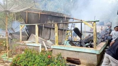 Empat Rumah Warga Dilalap si Jago Merah di Dusun II Lau Tepu B Kecamatan Salapian