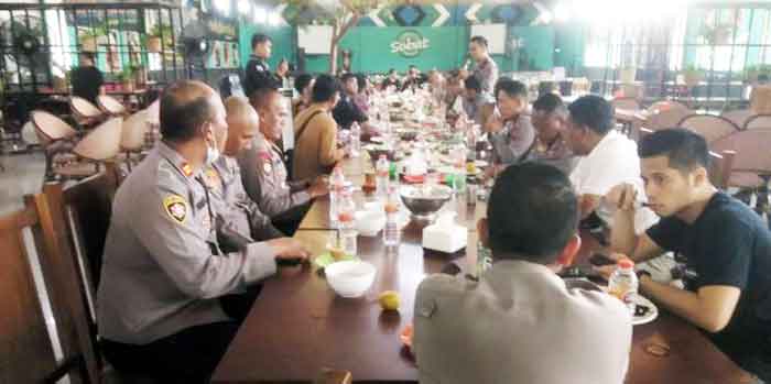 Kapolres Langkat Beserta PJU Jalin Silaturahmi dengan Rekan Pers