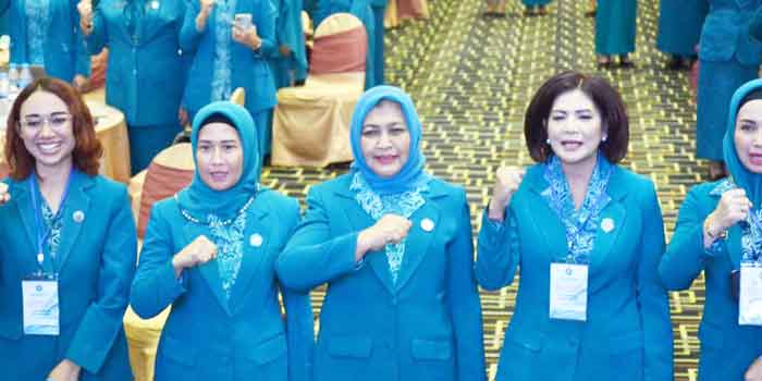 Ketua TP PKK Dairi Hadiri Rapat Konsolidasi Daerah PKK Sumatera Utara di Medan