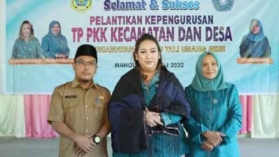Ketua TP PKK Pakpak Bharat Hadiri Pelantikan Pengurus PKK Kecamatan dan Desa di STTU Jehe