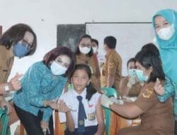 Romy Mariani Pantau Pelaksanaan BIAN di SDN Punguan Nauli dan SMPN 3 Sidikalang