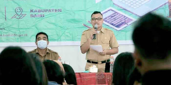 Melatih Tenaga Pendidik SD dan SMP Dairi Melek Teknologi Digital dengan Belajar Coding