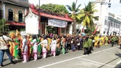 Pakpak Bharat Ikuti Karnaval Busana dan Pawai Budaya HUT Kota Medan