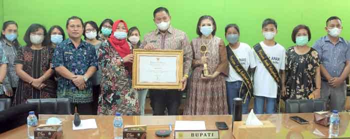 Dairi Terima Penghargaan dari KPAI