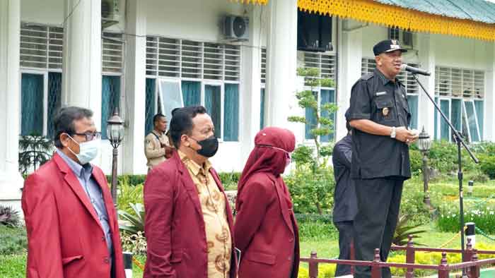 Syah Afandin Lepas 210 Mahasiswa UISU untuk KKN di Langkat